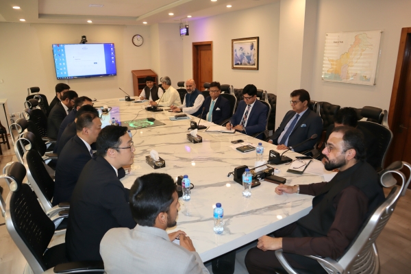 會見人力資源部部長 會見人力資源部部長